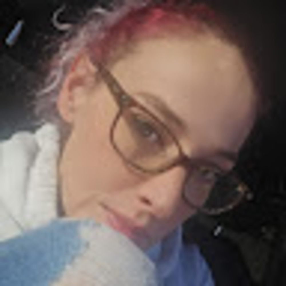 Meet your Posher, Alicia